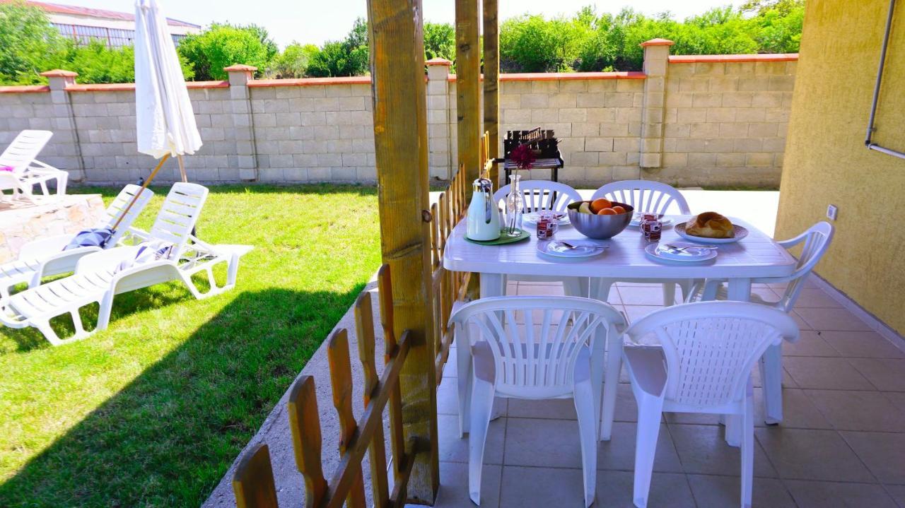Вила Делфин - Villa Delfin Balgarevo Kültér fotó