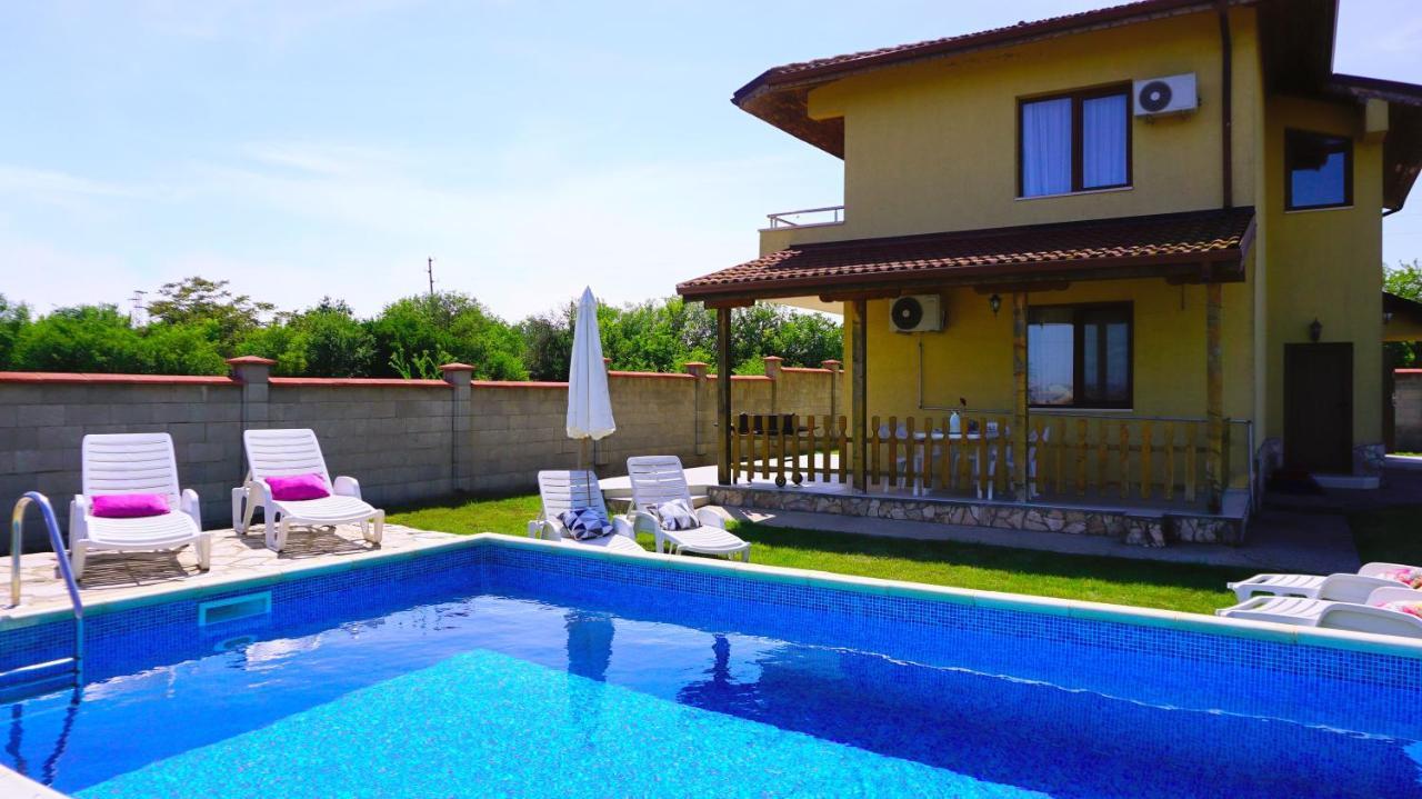 Вила Делфин - Villa Delfin Balgarevo Kültér fotó