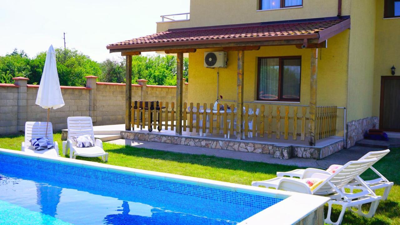 Вила Делфин - Villa Delfin Balgarevo Kültér fotó